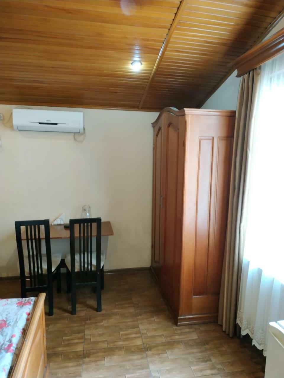 гостиница Revazi Батуми Экстерьер фото